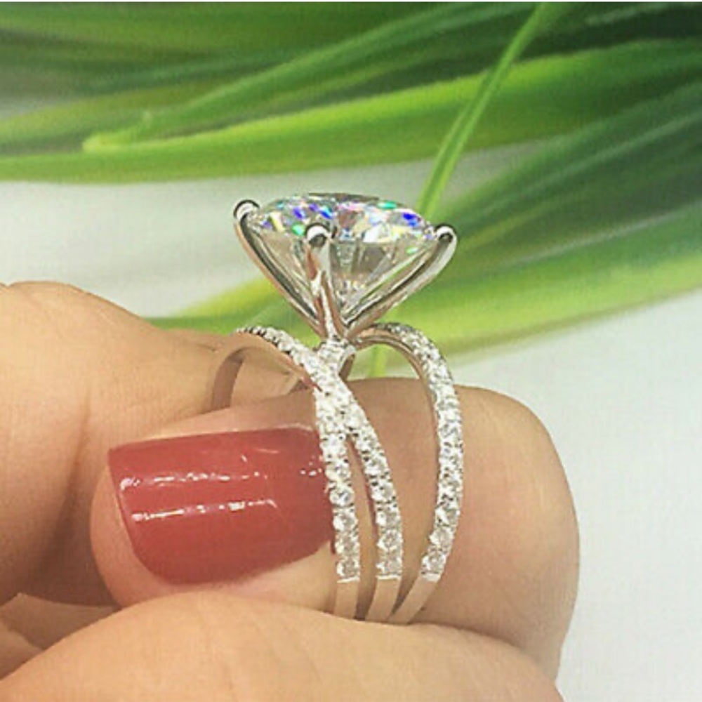 NWT 925 STERLING SILVER LUXURY DIAMOND Ring - Picture 4 of 4
